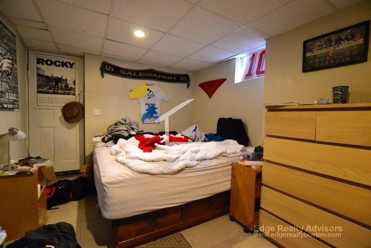 14 Pratt St - Photo 4 of 15