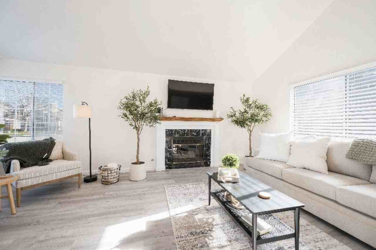 4195 Breezy Glen Dr - Photo 3 of 11