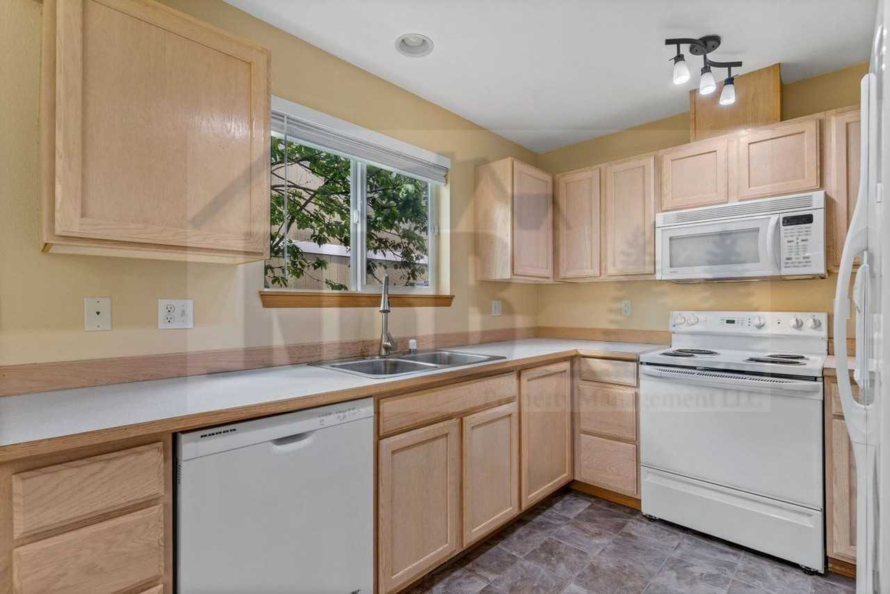 6522 Lakewood Blvd Sw - Photo 4 of 25