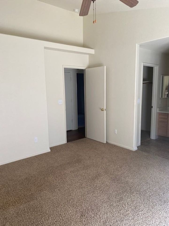 3319 Nathan Dr - Photo 4 of 11