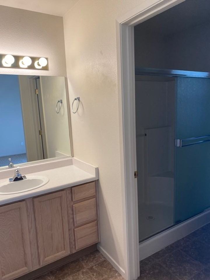 3319 Nathan Dr - Photo 5 of 11