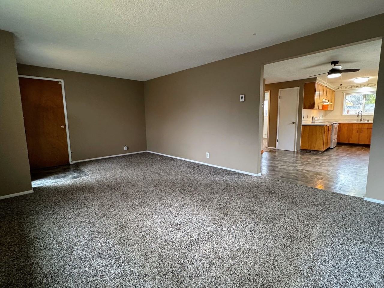 2580 Taylor St - Photo 3 of 17