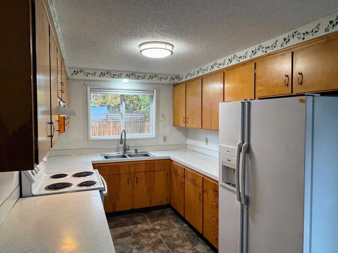 2580 Taylor St - Photo 6 of 17