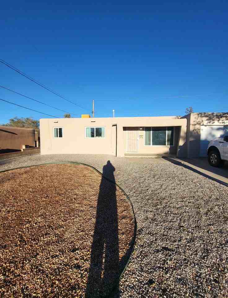 10113 Blume St Ne - Photo 2 of 12