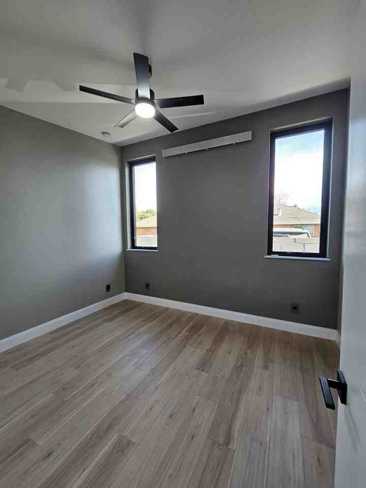 1615 E 22nd St - Photo 5 of 14