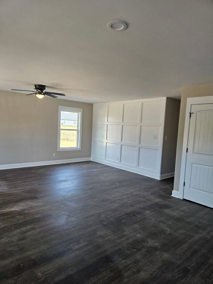 352 N Wright Rd - Photo 3 of 11