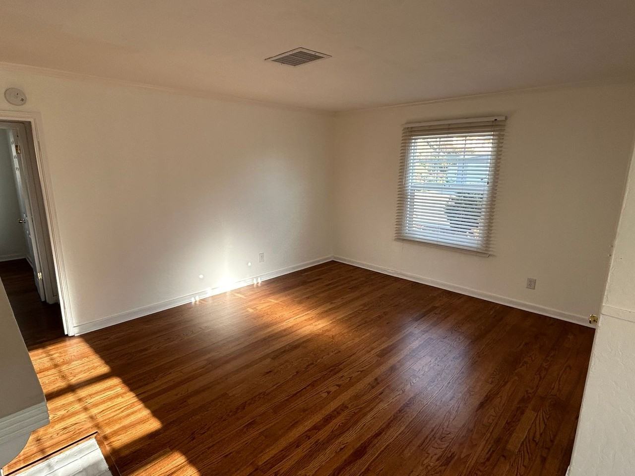 1541 2nd Ave - Photo 3 of 9