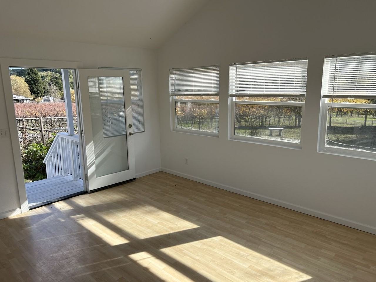 1800 Darby Rd - Photo 4 of 30