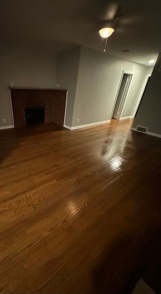 1515 S Kentwood Ave - Photo 3 of 14