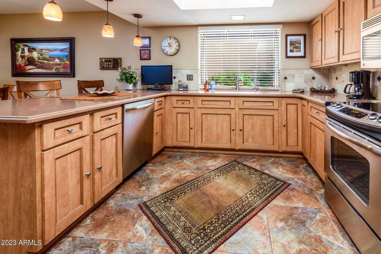 25642 S Brentwood Dr - Photo 2 of 33