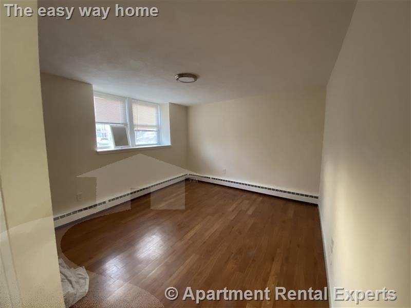 180 N Beacon St #24 - Photo 4 of 5