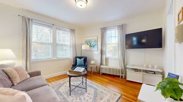 featured image of 191 Kent St #3