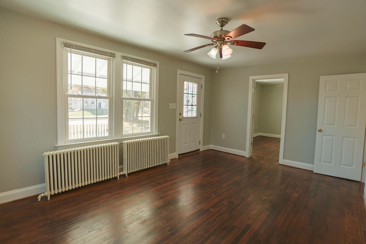 12309 Bristow Rd - Photo 3 of 29