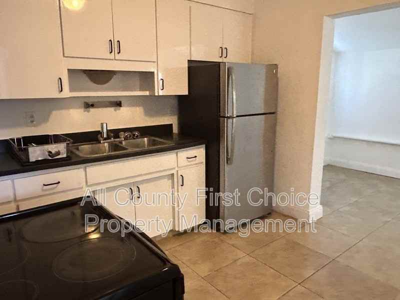 4825 69th St N - Photo 3 of 13