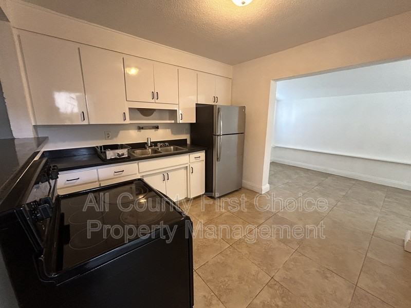 4825 69th St N - Photo 4 of 13