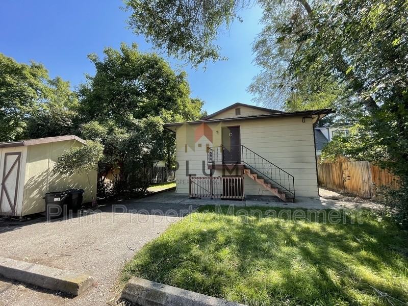 2010 S 8th St W - Photo 3 of 14