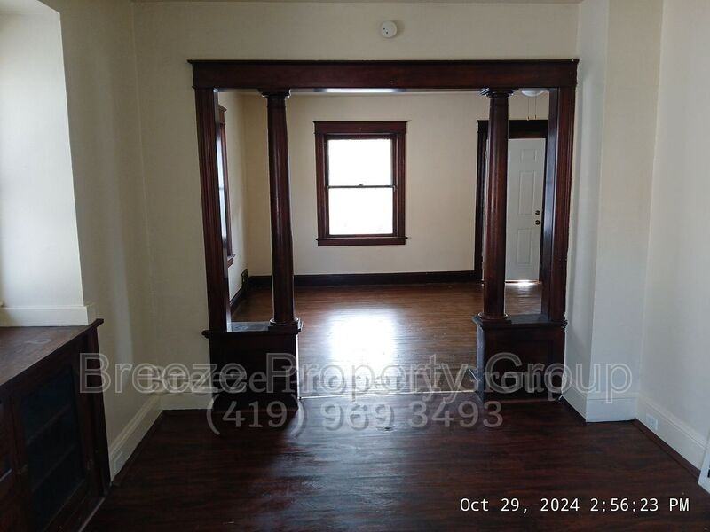 244 Knower St - Photo 3 of 12