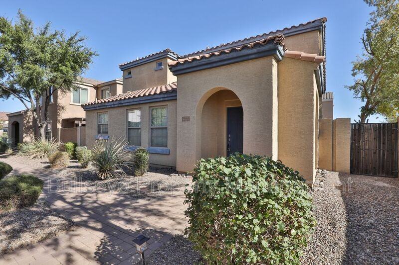 3007 E Harrison St - Photo 5 of 31