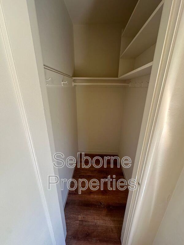 1945 E 29th St - Photo 6 of 22