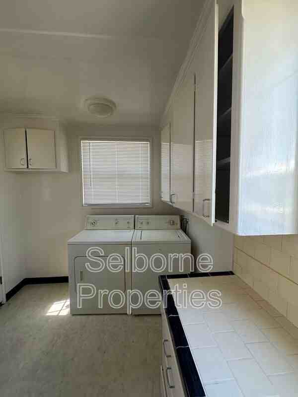 1945 E 29th St - Photo 7 of 22