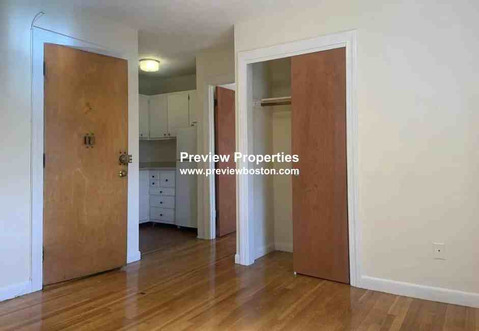 N Beacon St #24P - Photo 2 of 6