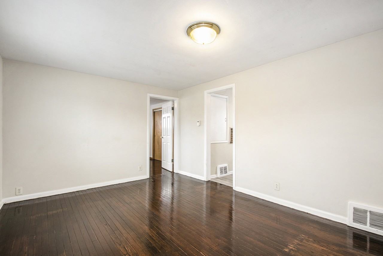 1803 W Dubail St - Photo 2 of 16