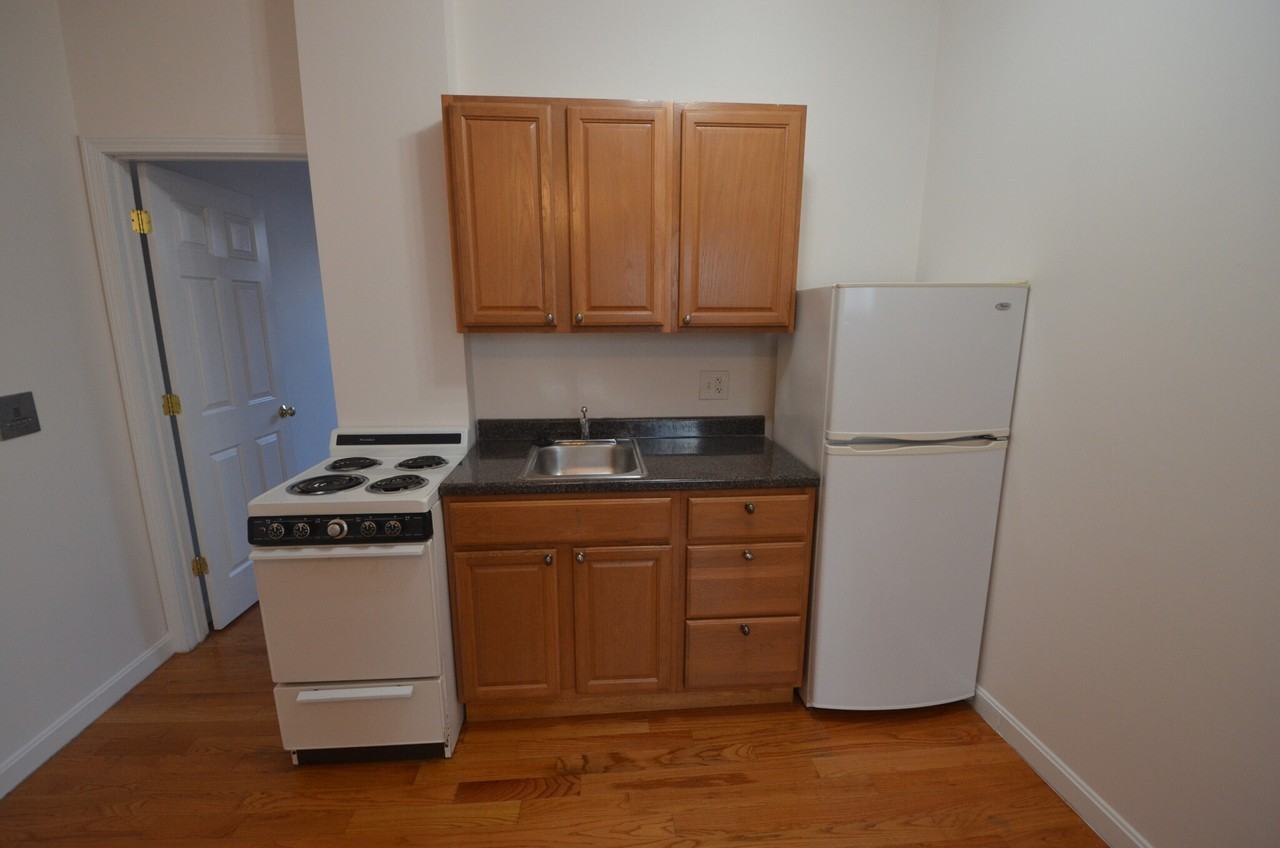 Symphony Rd #504 - Photo 6 of 9