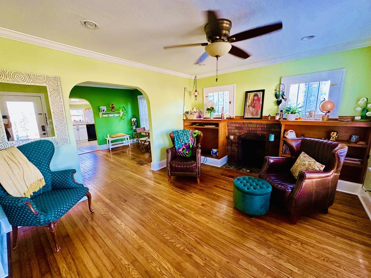 2540 Dartmouth Ave N - Photo 3 of 43