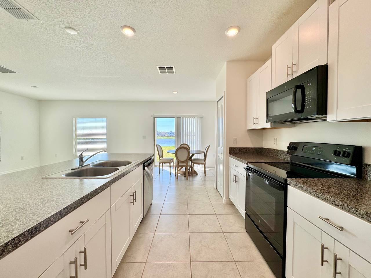 7020 Samuel Ivy Drive - Photo 6 of 41