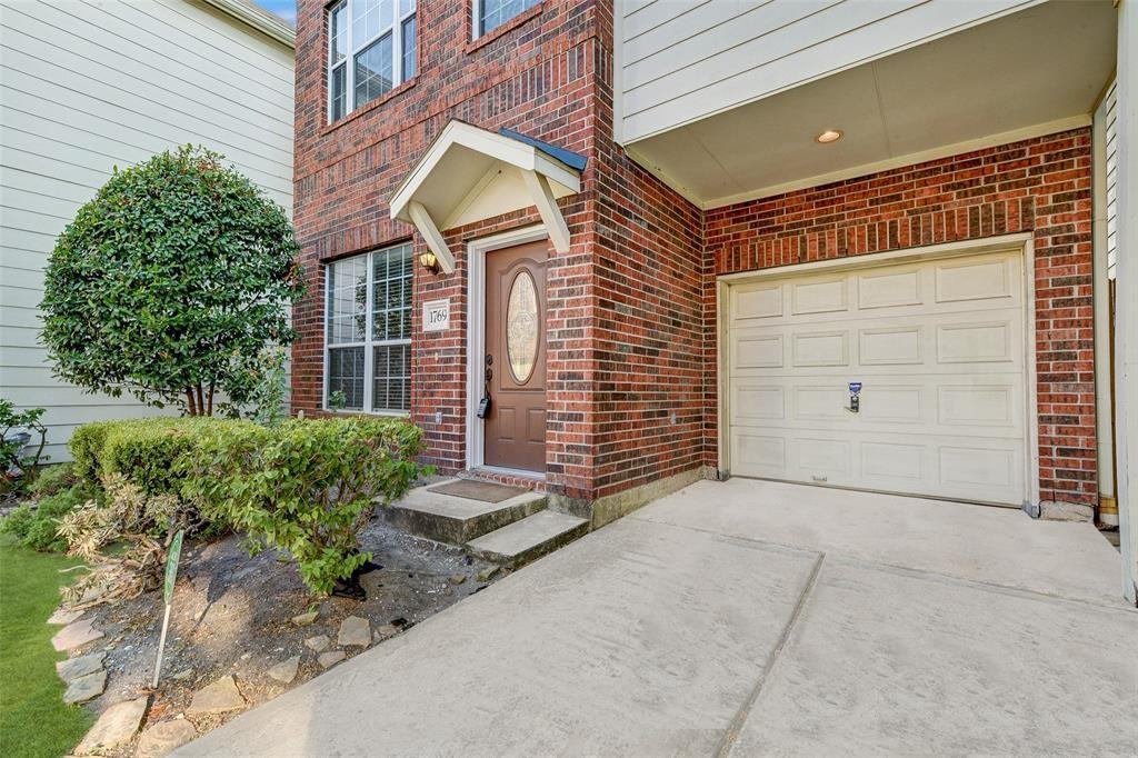 1769 Aden Dr - Photo 3 of 10