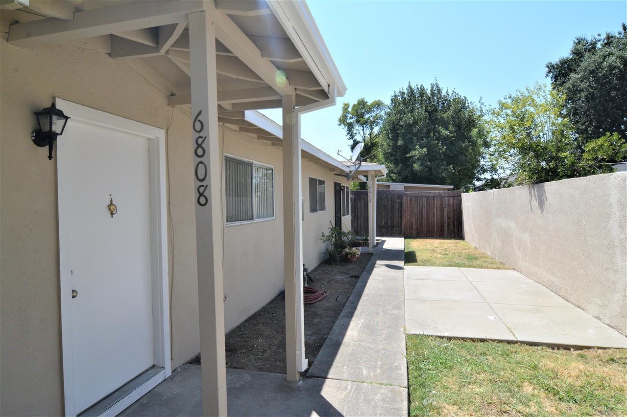 6808 24th Street - Photo 3 of 14