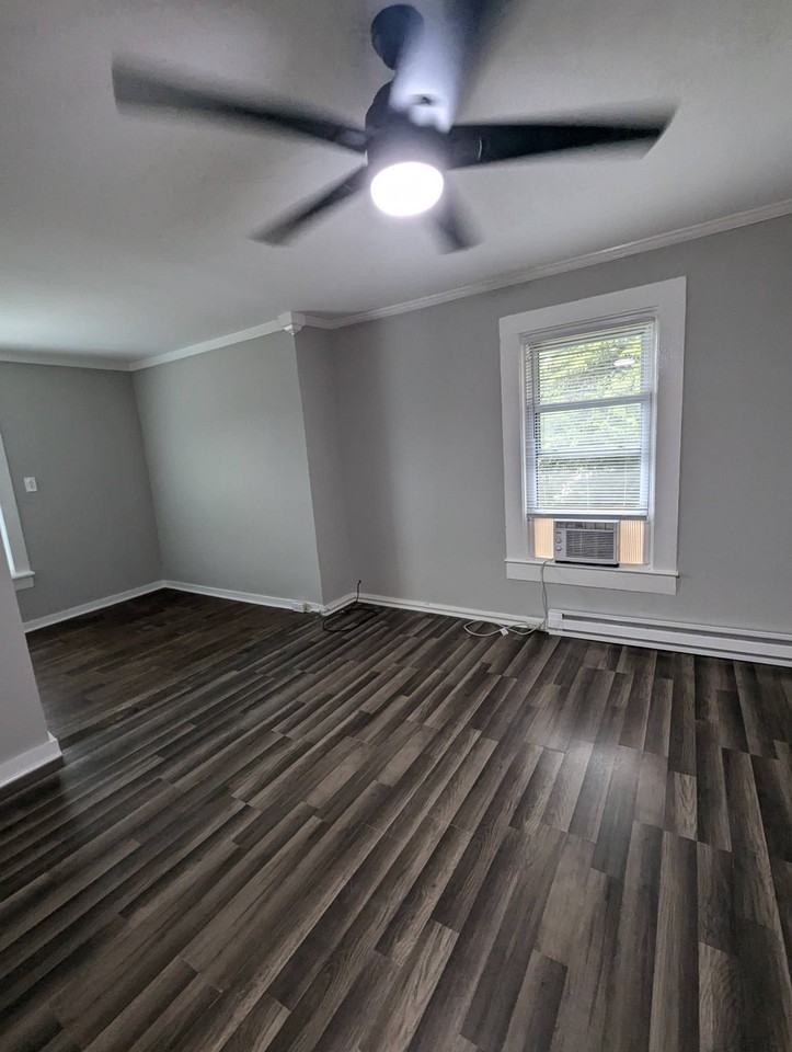 1206 South Salisbury Street - Photo 2 of 11