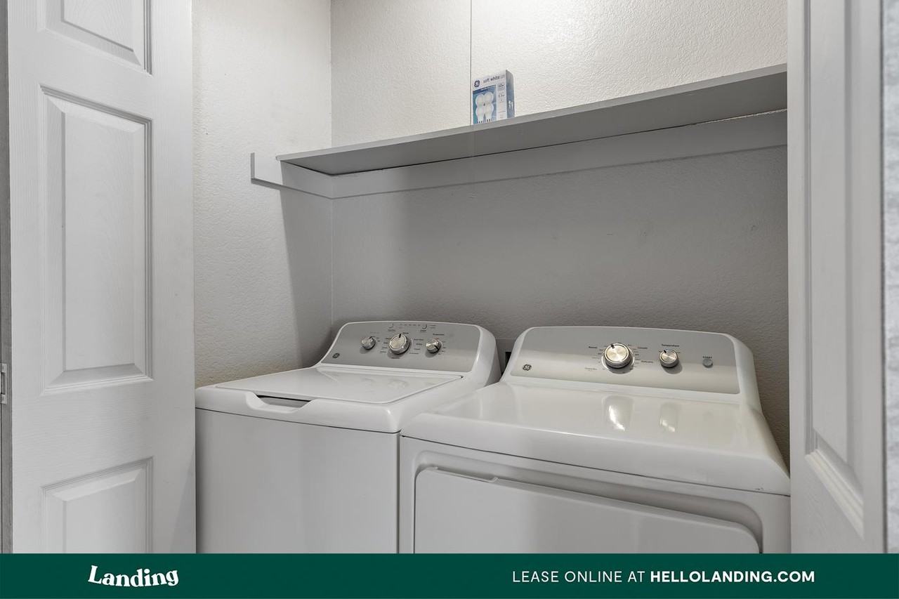 1919 W Tarrant Road - Photo 5 of 50