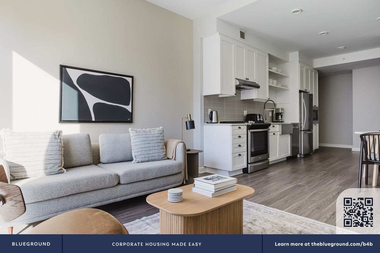 3 Tingey Square Southeast - Photo 6 of 50