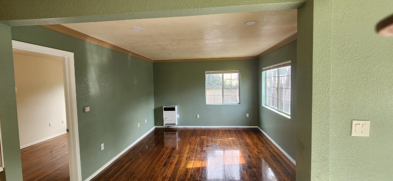 3131 Euclid Ave - Photo 2 of 9