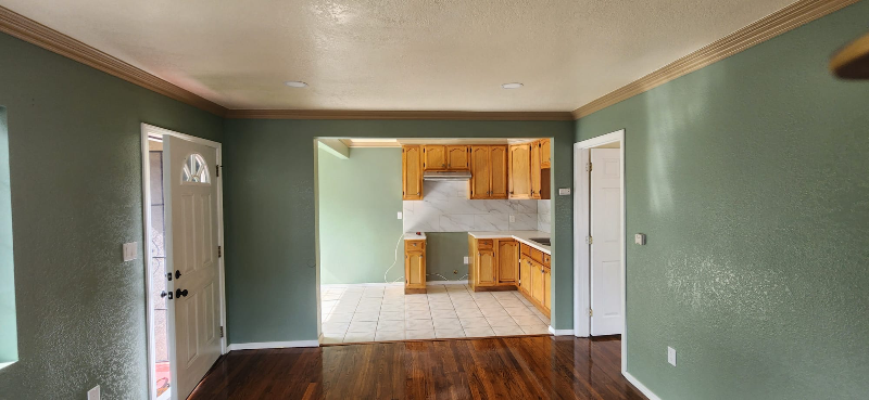 3131 Euclid Ave - Photo 3 of 9