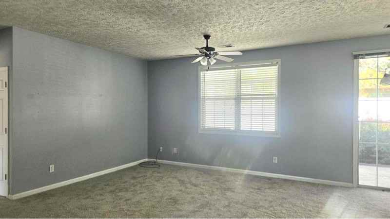 202 Windcroft Cir Nw - Photo 2 of 13