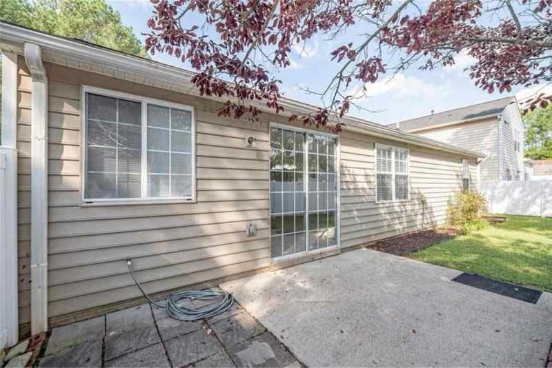 202 Windcroft Cir Nw - Photo 5 of 13