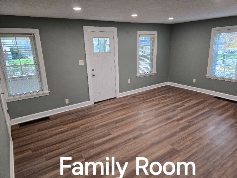 1115 Griswold St - Photo 3 of 12