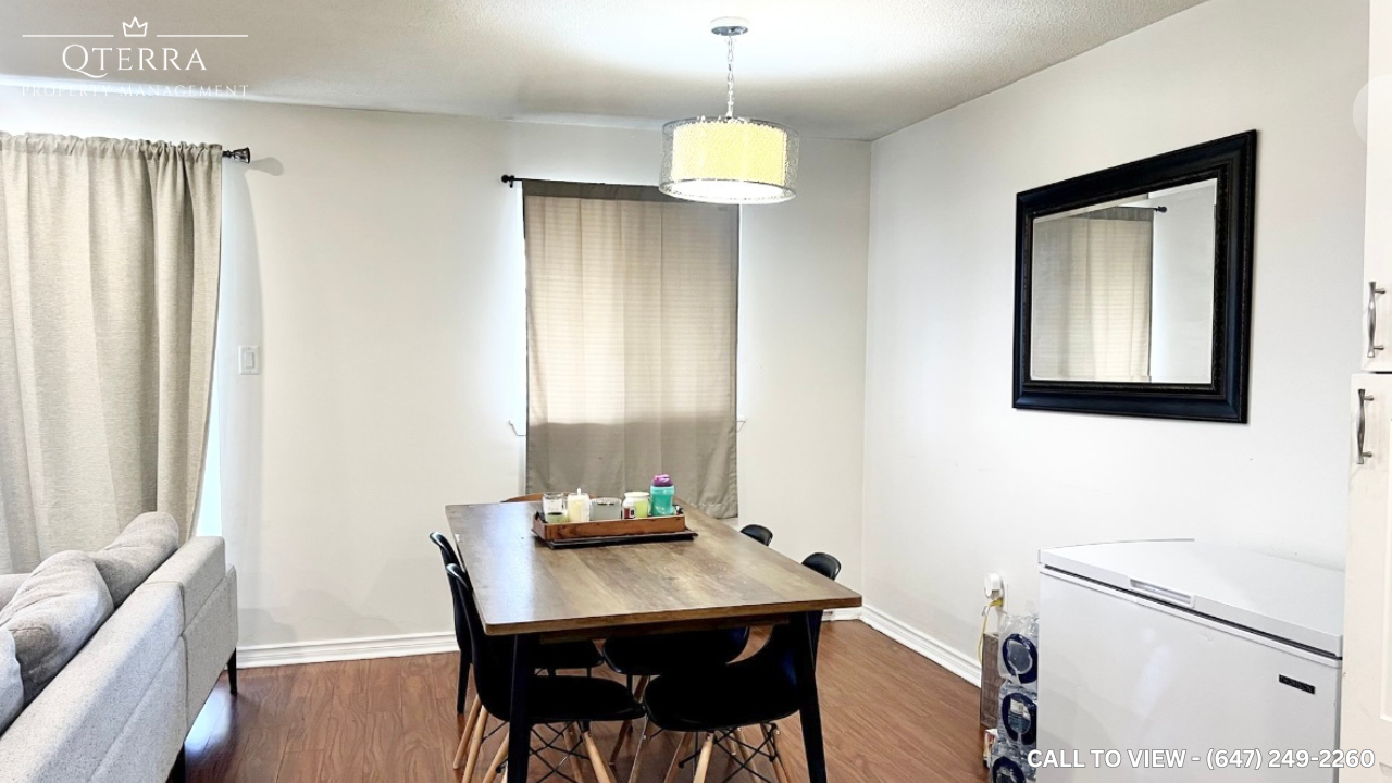 306-3055 Tomken Road, Mississauga, Ontario L4W 3V7 - Photo 3 of 7