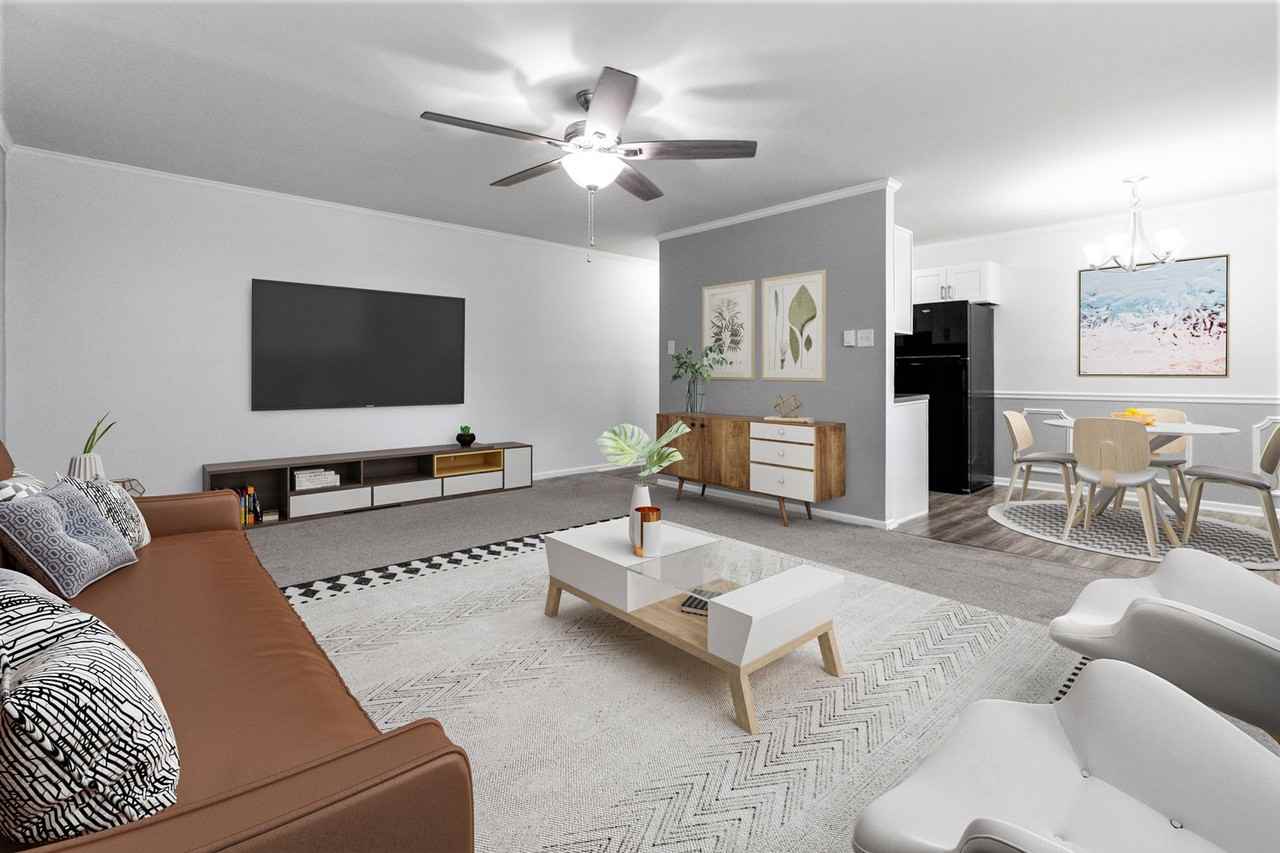 Fox Meadows Apartments - Photo 5 of 11