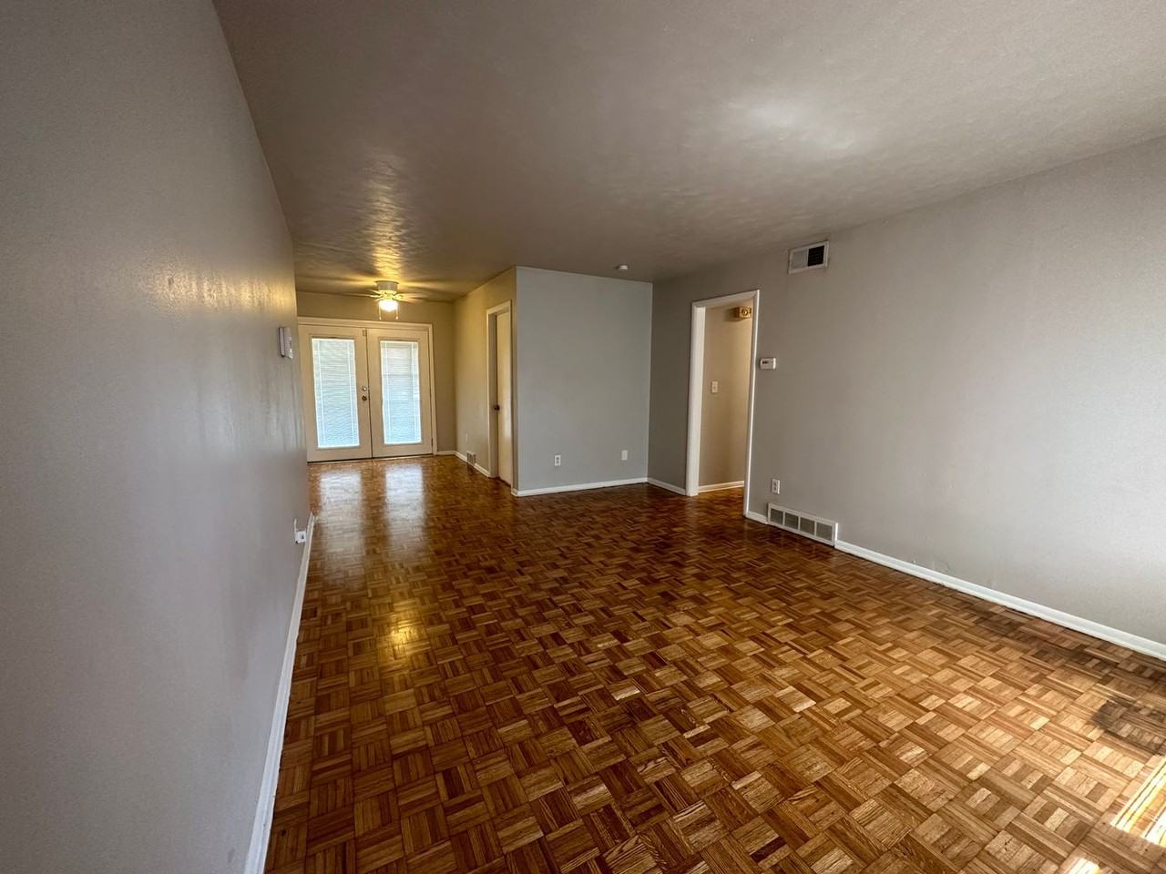 1025 Sw 57th St - Photo 6 of 24