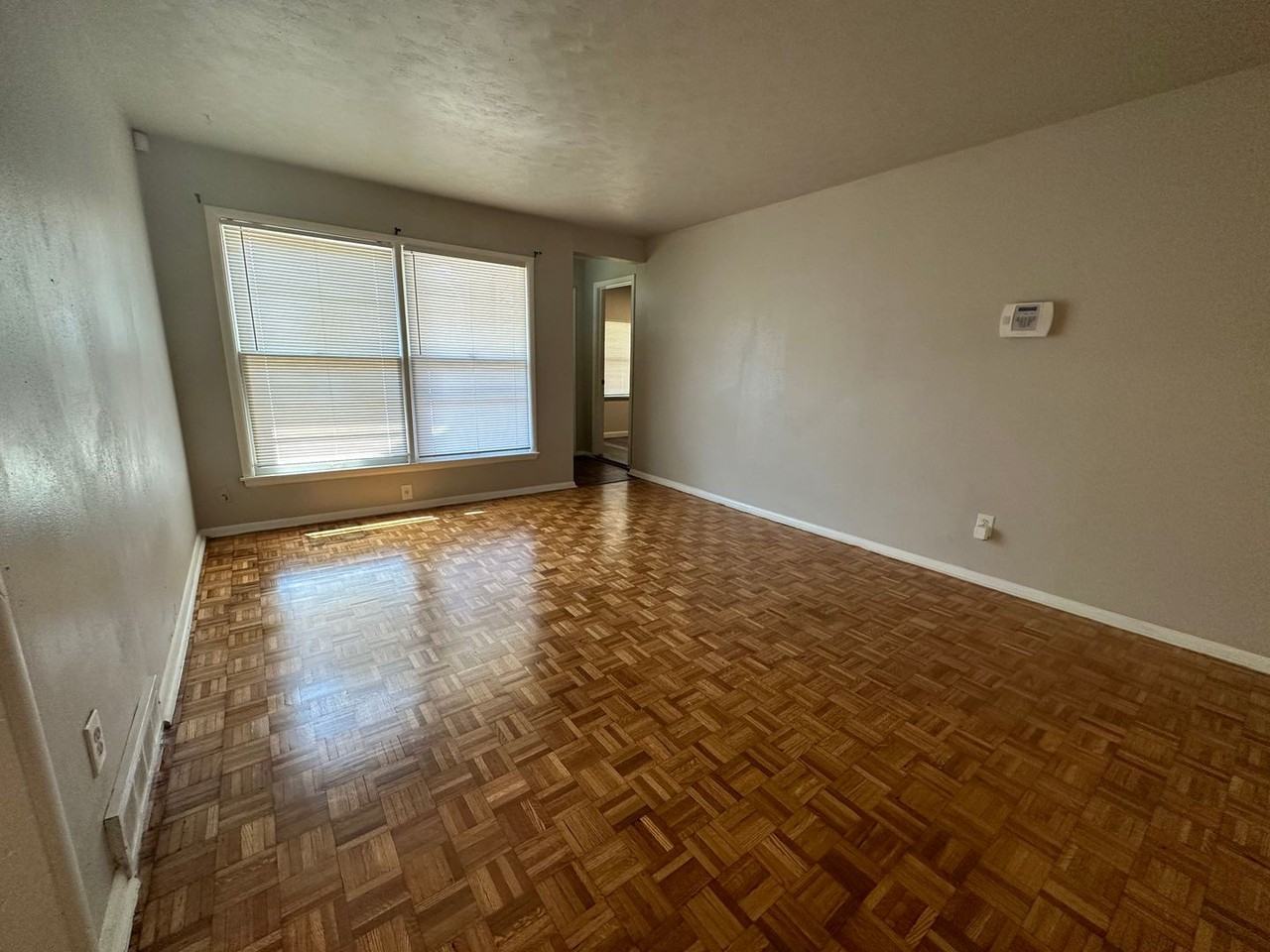1025 Sw 57th St - Photo 7 of 24