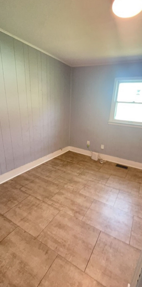 4129 W Muhammad Ali Blvd - Photo 7 of 13