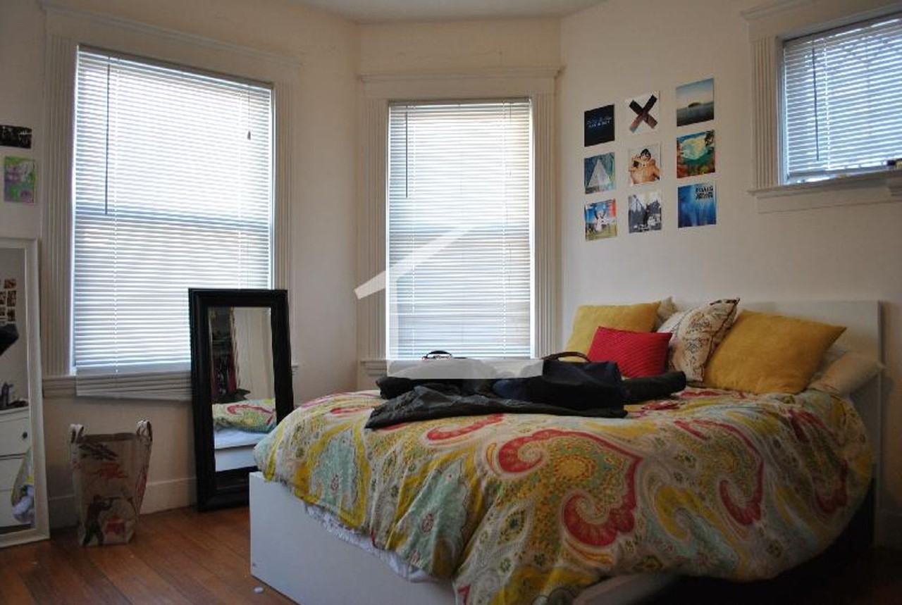 55 Gardner St - Photo 3 of 18