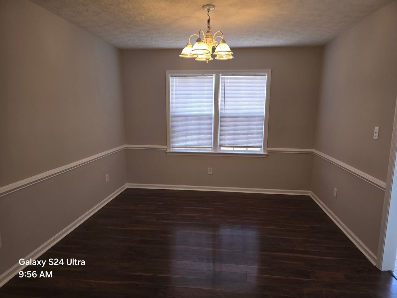 317 Foxhall Rd - Photo 6 of 24