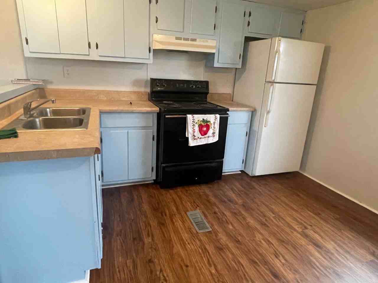 51 Alexander Rd - Photo 6 of 17