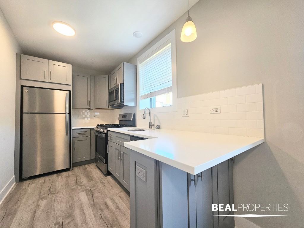 1137 Oak Avenue #CLE2 - Photo 3 of 14