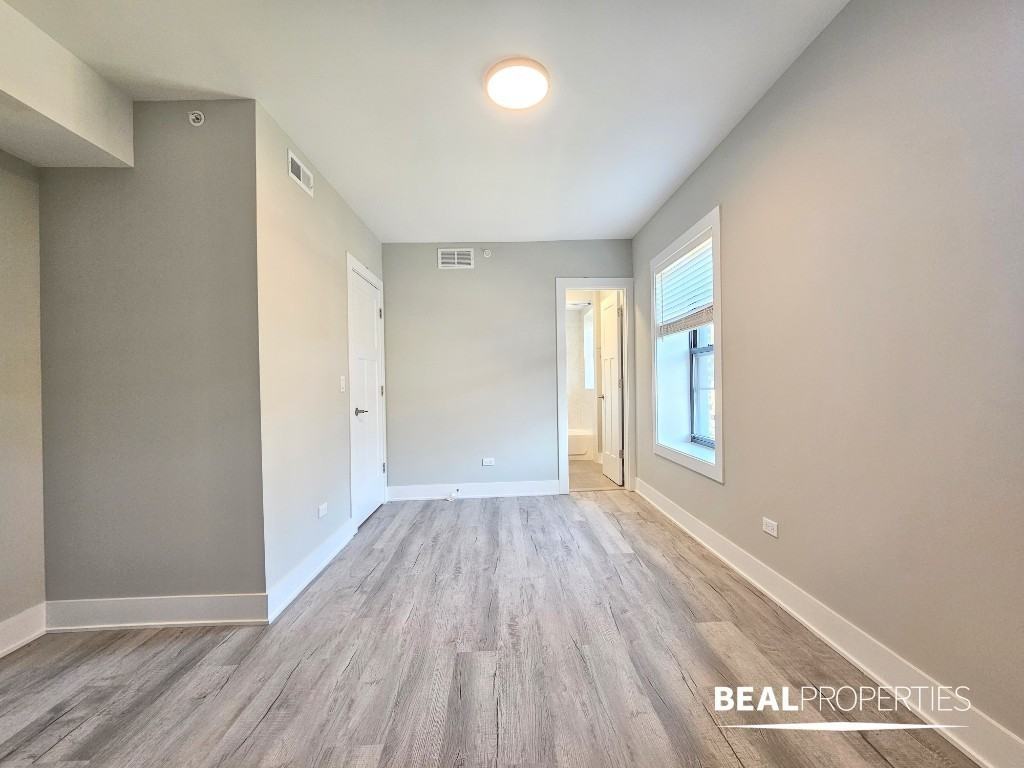 1137 Oak Avenue #CLE2 - Photo 5 of 14