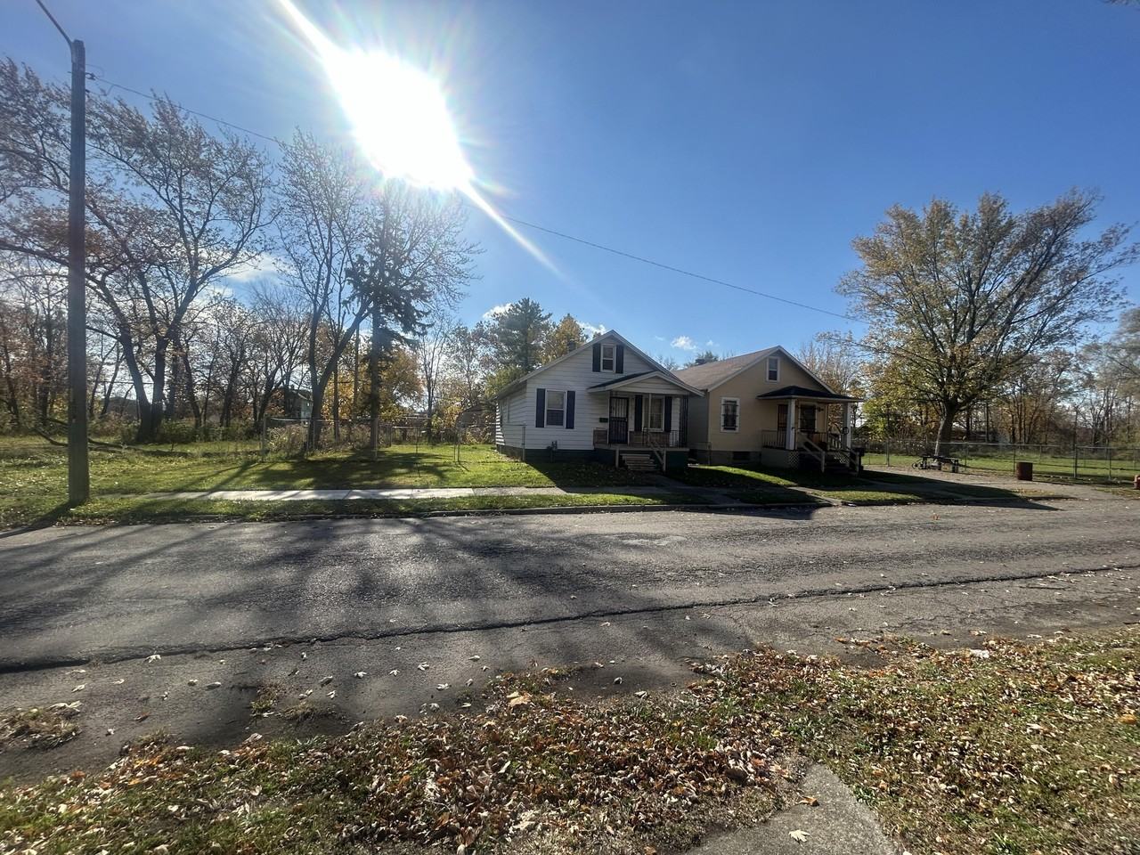 116 E Arizona St #NA - Photo 2 of 3